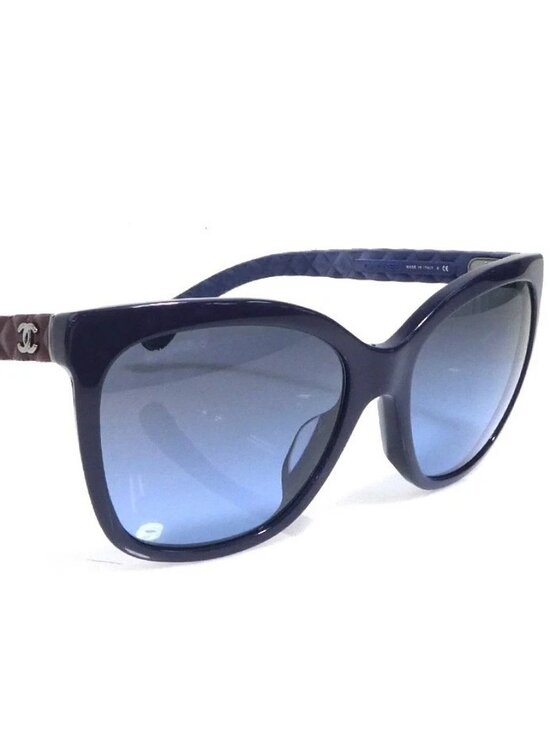 CHANEL Accessories - Auth CHANEL CC Logo Sunglasses Navy/Burgundy Plastic - e61907i